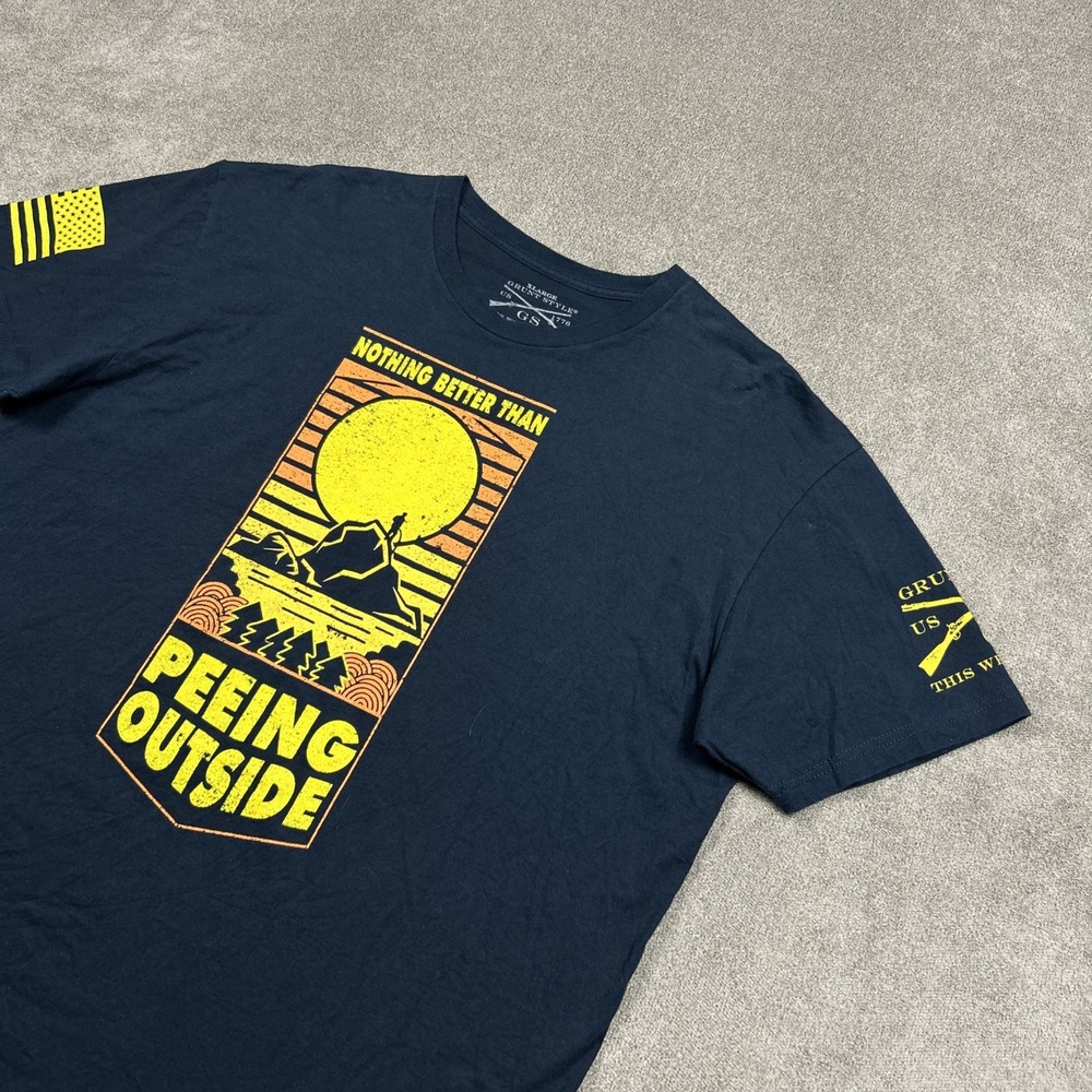 Grunt Style T-Shirt Mens XL Graphic Short Sleeve Peeing Outside Cotton